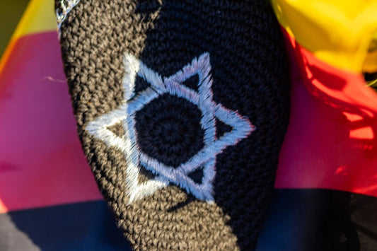 Are Jews Arab or White