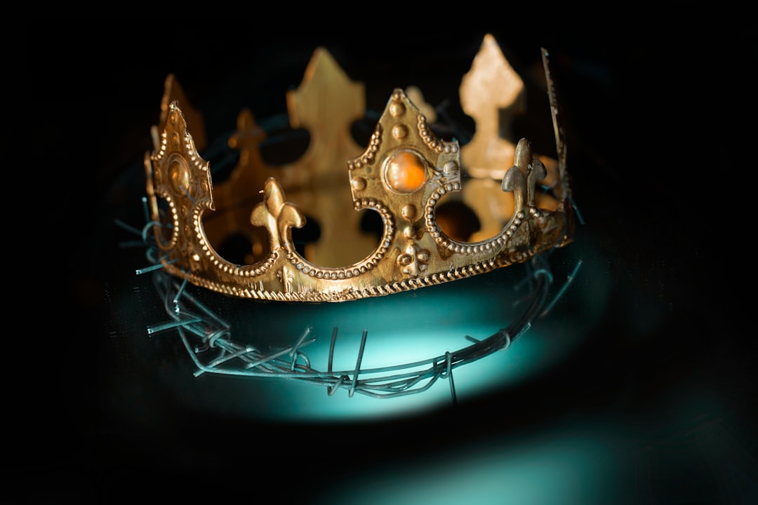 Does God Wear A Crown