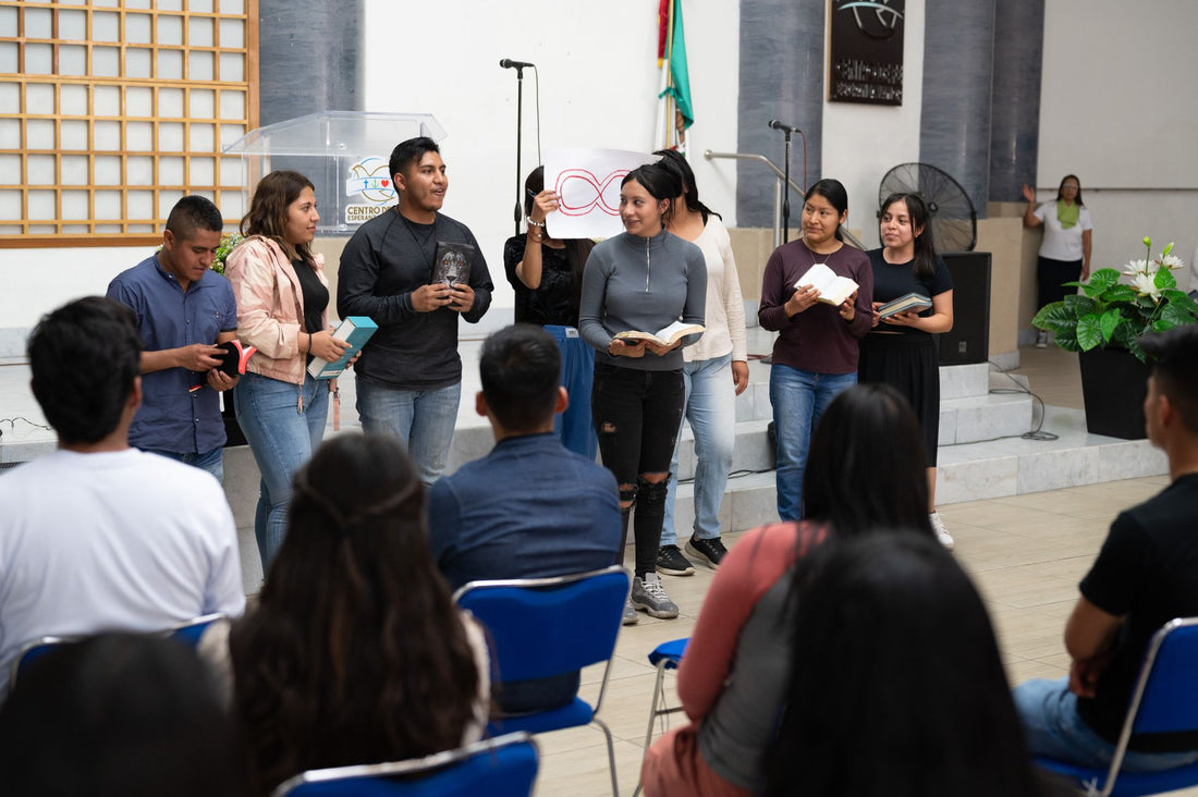 What Are Christian Youth Groups