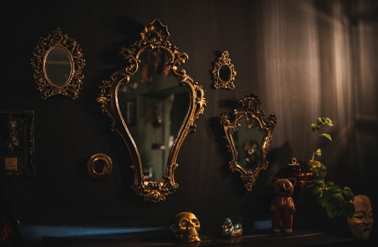 Why Do Jews Cover Mirrors When Someone Dies