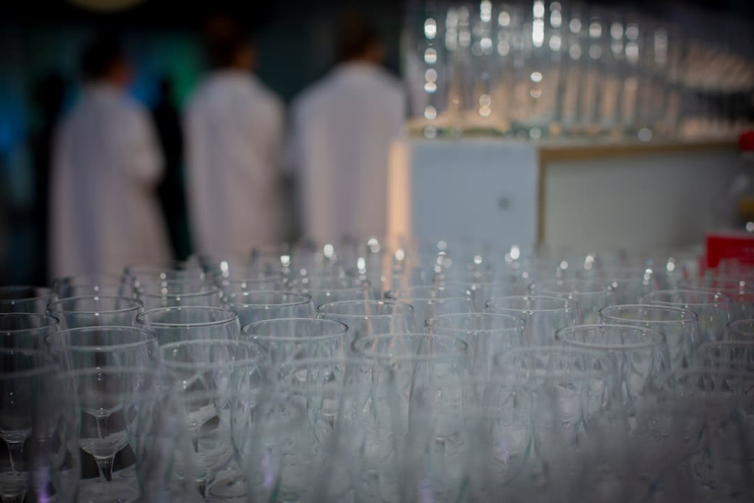 Why Do Jews Crush A Glass At Weddings