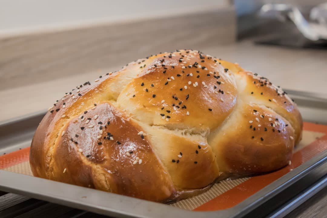 Why Do Jews Dip Challah In Salt